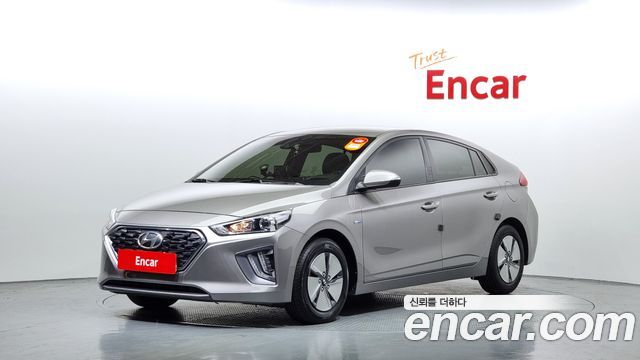 Hyundai The new IONIQ Hybrid