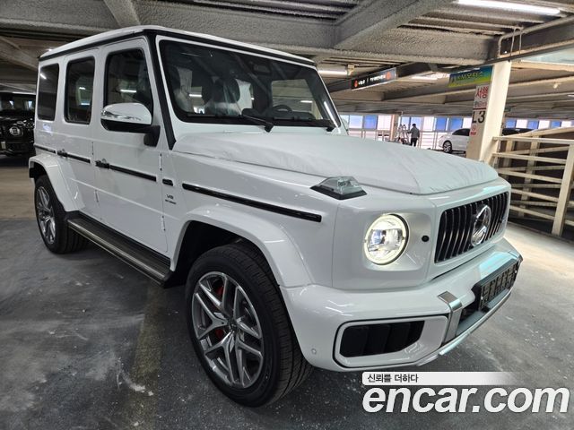 Mercedes-Benz G-Class W465