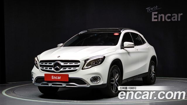 Mercedes-Benz GLA-Class X156