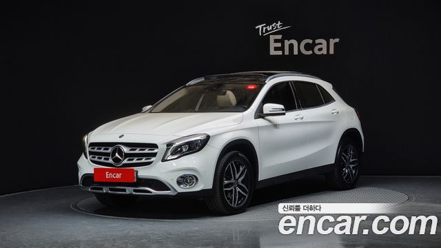 Mercedes-Benz GLA-Class X156