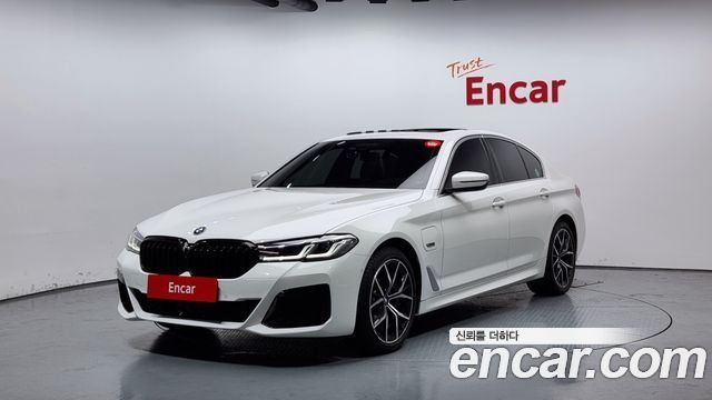BMW 5 Series (G30)