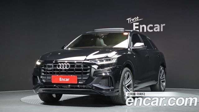 Audi Q8 (4M)