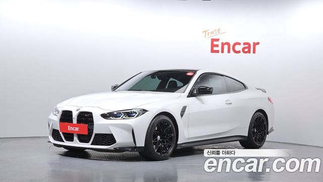 BMW M4 (G82)
