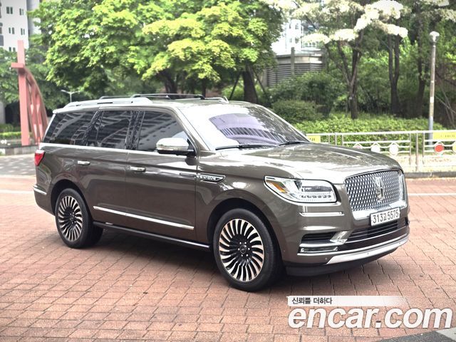 Lincoln Navigator 4th Gen