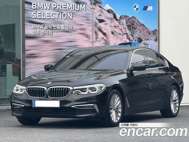 BMW 5 Series (G30)
