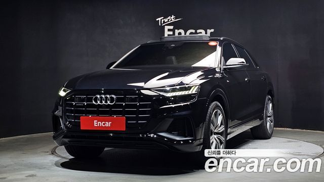 Audi Q8 (4M)