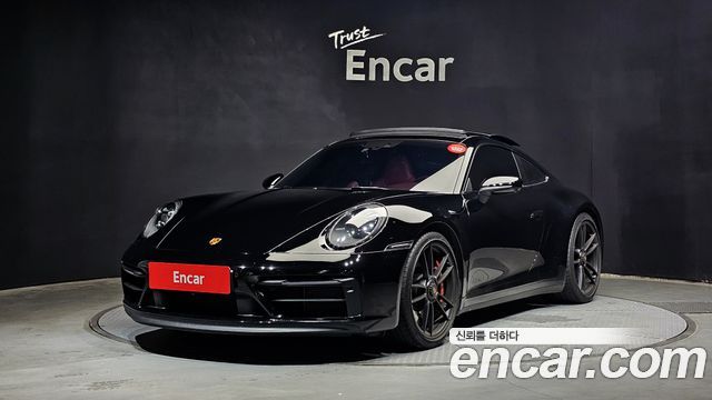 Porsche 911 (992)
