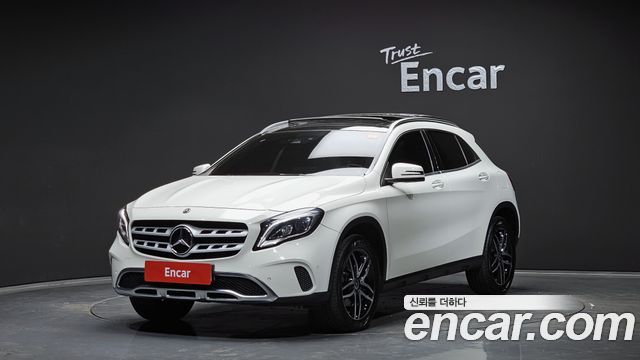 Mercedes-Benz GLA-Class X156