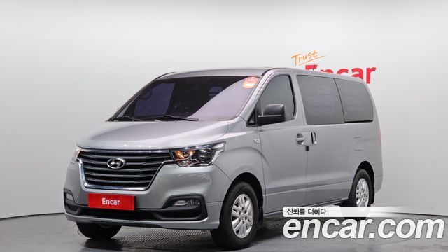 Hyundai The New Grand Starex