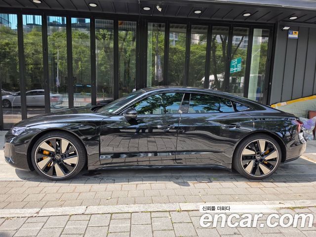 Audi e-tron GT