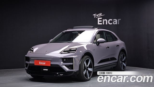 Porsche 마칸 EV