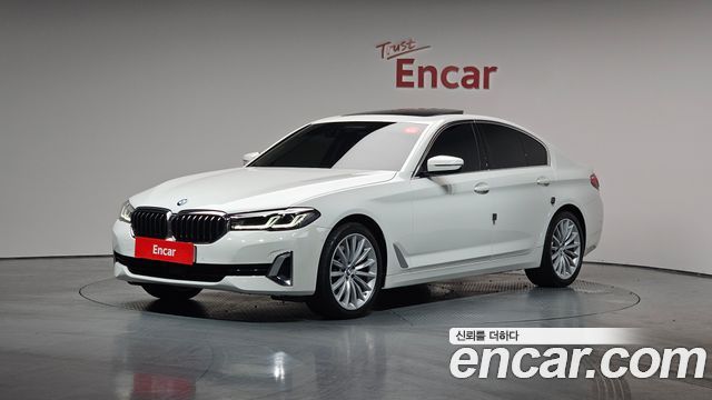 BMW 5 Series (G30)