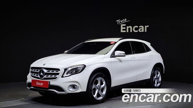 Mercedes-Benz GLA-Class X156