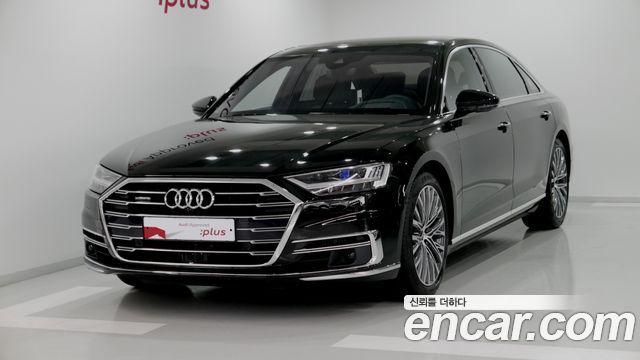 Audi A8 (D5)