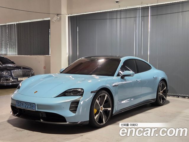 Porsche Taycan