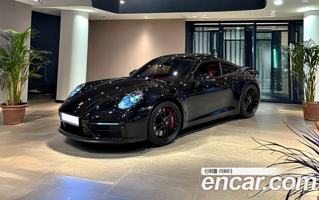 Porsche 911 (992)