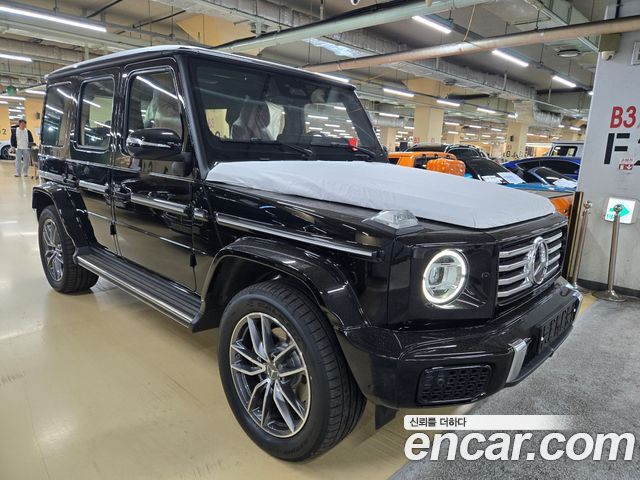 Mercedes-Benz G-Class W465