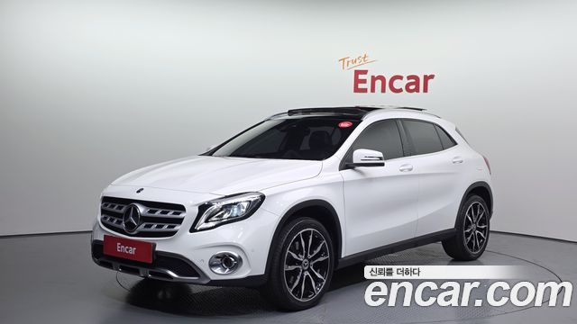 Mercedes-Benz GLA-Class X156