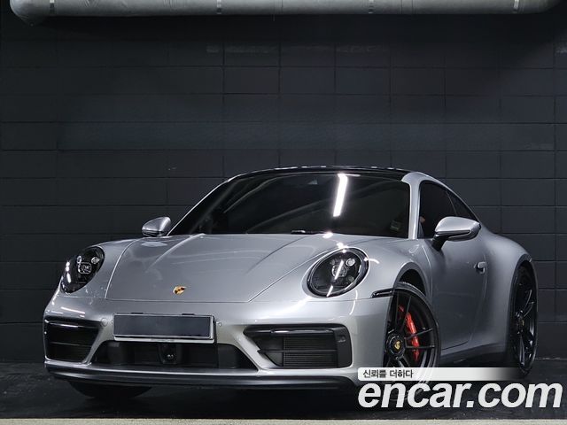 Porsche 911 (992)