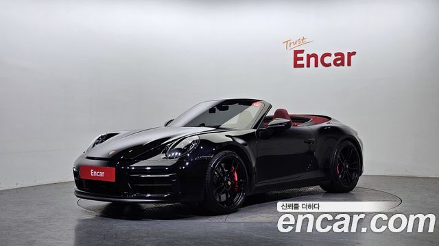 Porsche 911 (992)