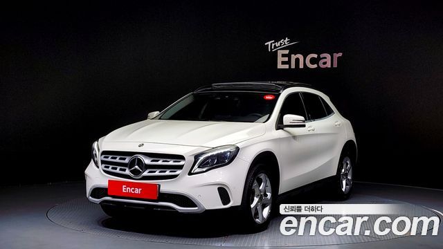 Mercedes-Benz GLA-Class X156