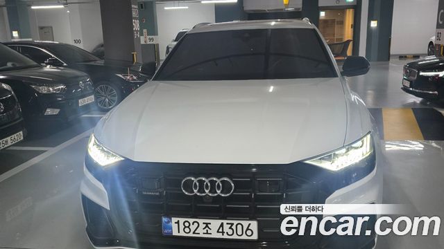 Audi Q8 (4M)
