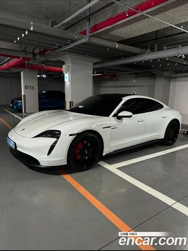 Porsche Taycan