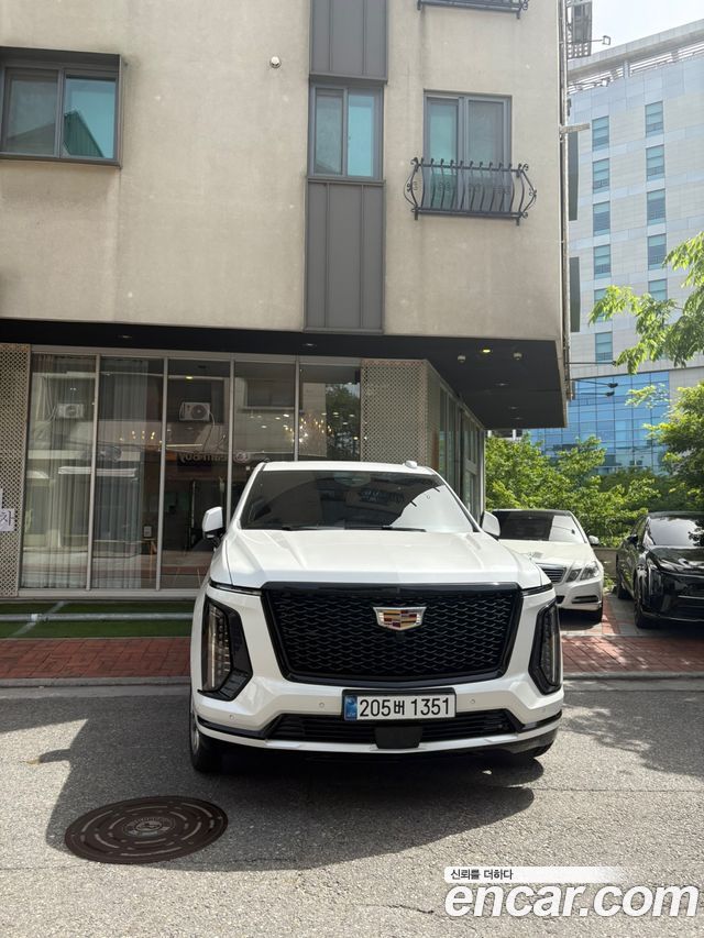 Cadillac Escalade 5th Gen