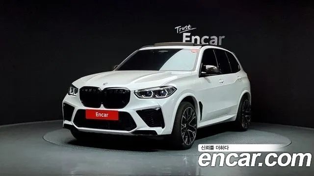 BMW X5M (G05)