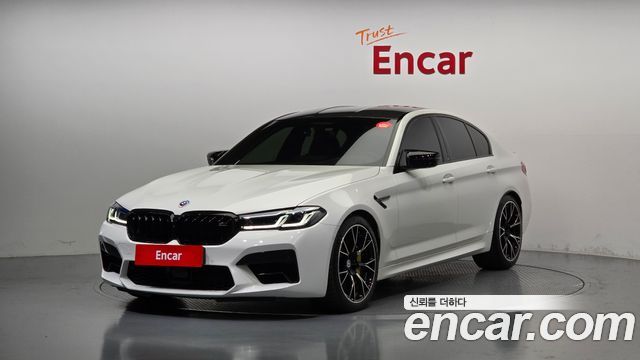 BMW M5 (F90)