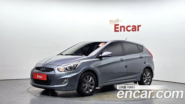 Hyundai Accent (new)