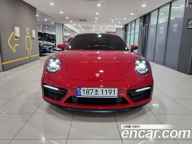 Porsche 911 (992)