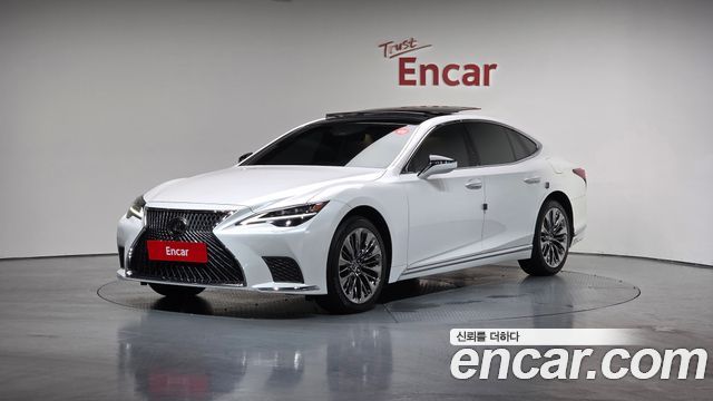 Lexus LS500 5th Gen