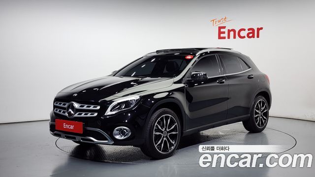 Mercedes-Benz GLA-Class X156
