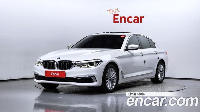 BMW 5 Series (G30)