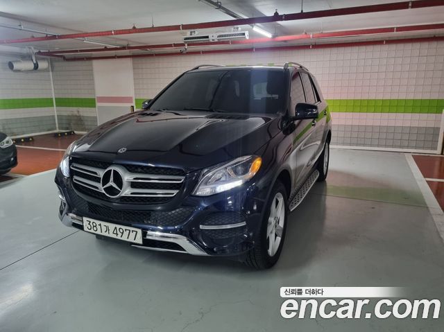 Mercedes-Benz GLE-Class W166