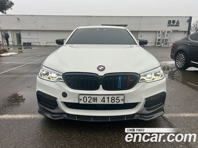 BMW 5 Series (G30)