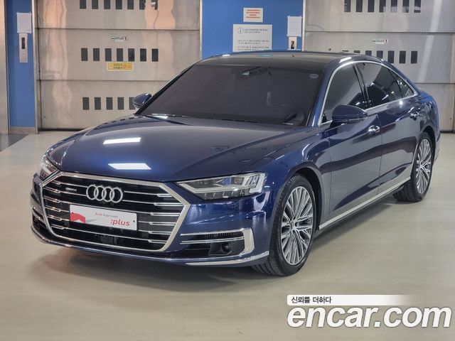 Audi A8 (D5)