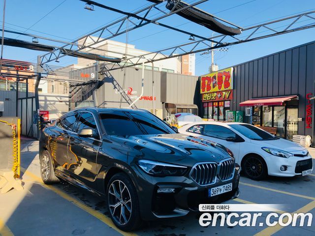 BMW X6 (G06)