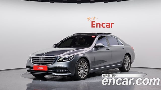 Mercedes-Benz S-Class W222