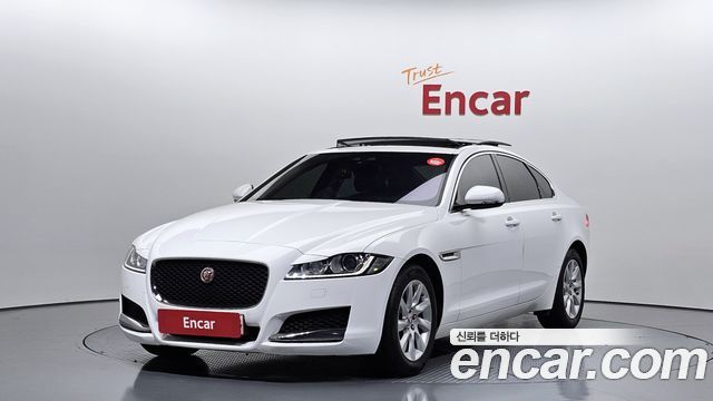 Jaguar XF (X260)