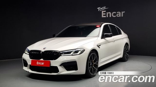 BMW M5 (F90)
