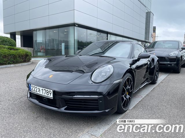 Porsche 911 (992)