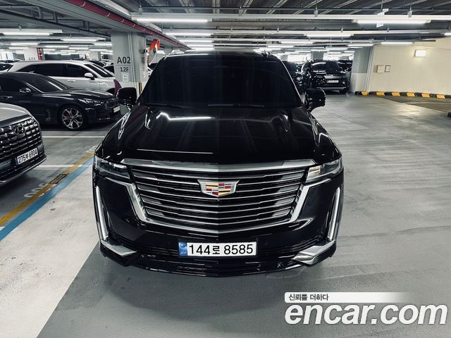 Cadillac Escalade 5th Gen