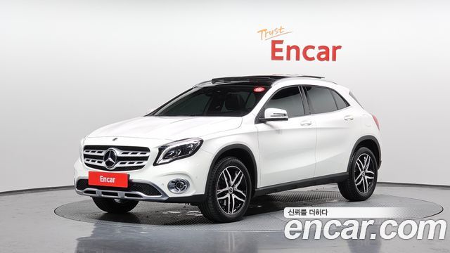 Mercedes-Benz GLA-Class X156