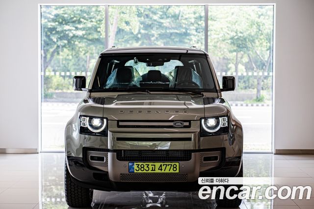 Land Rover Defender (L663)