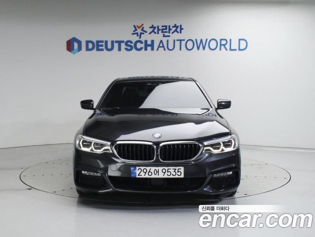 BMW 5 Series (G30)