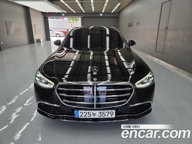 Mercedes-Benz S-Class W223