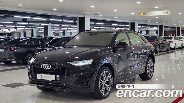 Audi Q8 (4M)