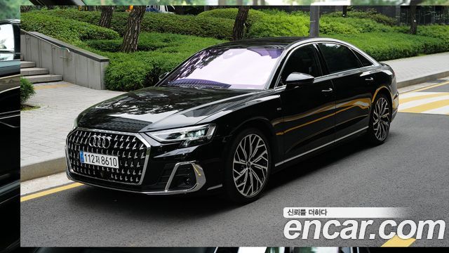 Audi A8 (D5)